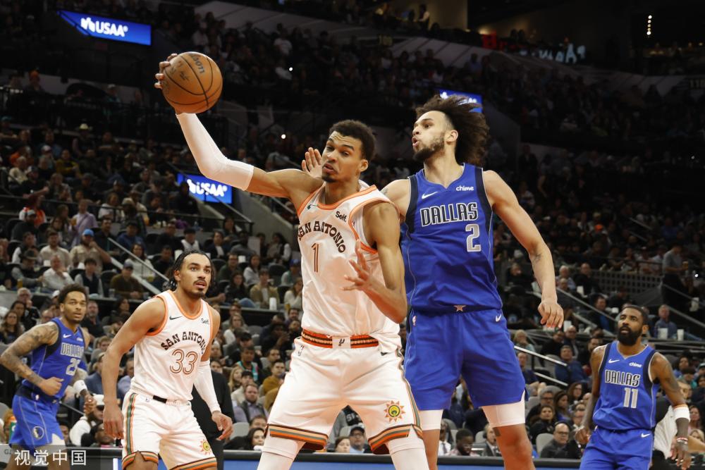 中展现出强 中展现出强