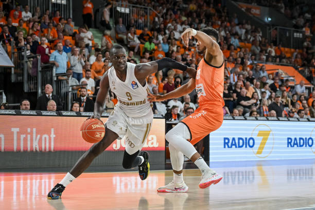 哈登在比赛 哈登在比赛